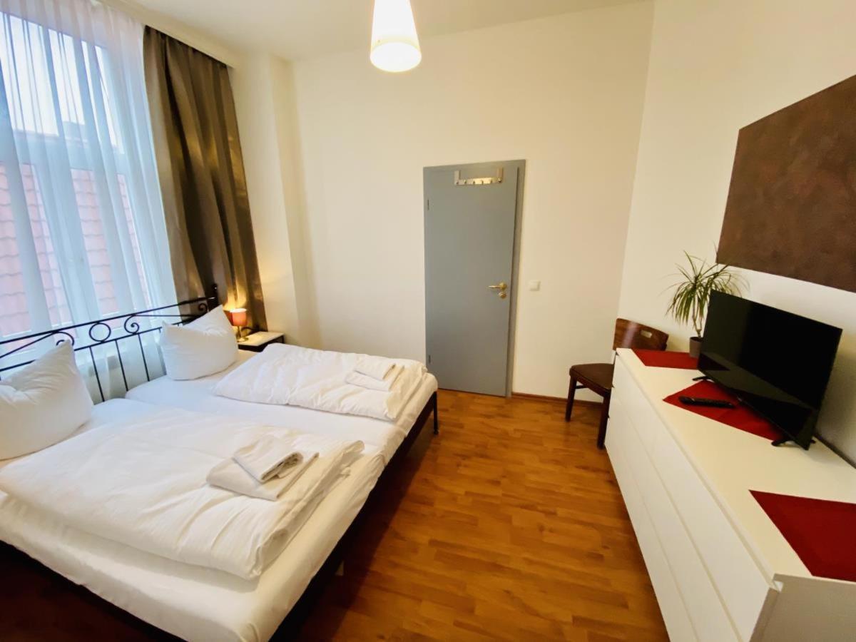 Doppelzimmer Zapfhahn, Direkt Am Alten Strom Rostock Kültér fotó